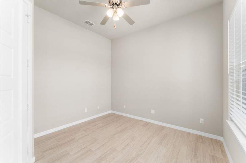 5 bedroom Single Family Residence at 6436 SW 77th Street, Grand Preserve At Kanapaha Pb 36 Pg 1, Gainesville — photo 5