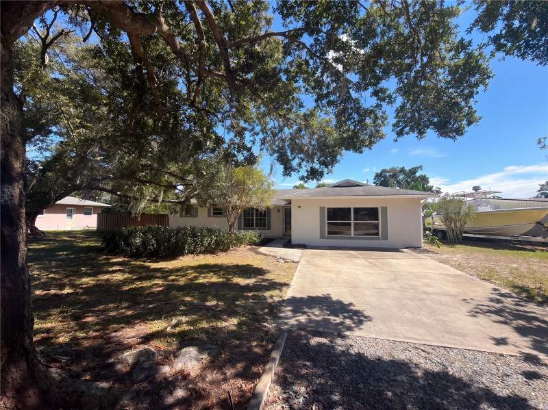 4 bedroom Single Family Residence at 441 Ridge Drive, Fairlane Estates, Sanford — photo 2