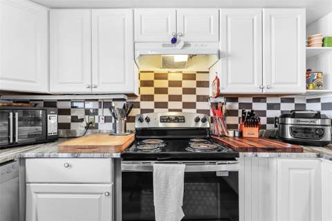 3935 Country Club Boulevard #17, Cape Coral FL - photo 6 of 6