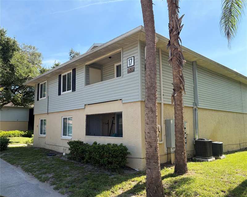 2 bedroom Condominium at 233 Thorn Tree Place, The Hamptons At Brandon A Condo, Brandon — photo 1