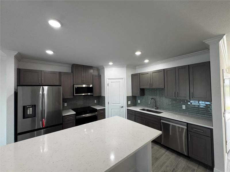 3 bedroom Townhouse at 10536 Fountain Palm Circle, Orchid Cove, Bokeelia — photo 4