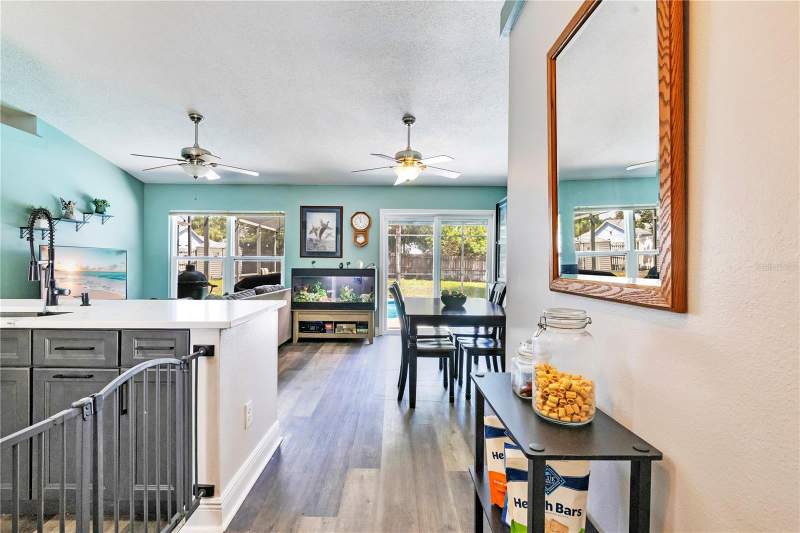 4 bedroom Single Family Residence at 10652 Crescendo Loop, Lake Crescent Pines East Sub, Clermont — photo 4