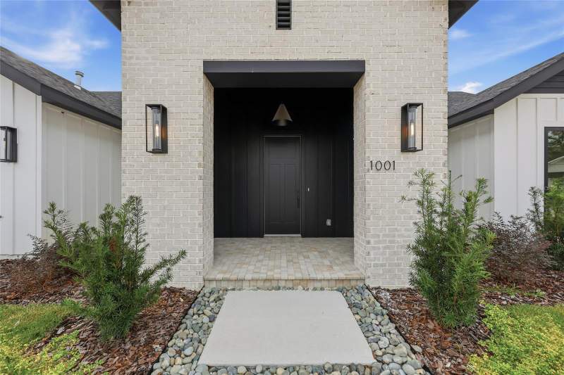 4 bedroom Single Family Residence at 1001 SW 120th Drive, Glorias Way, Gainesville — photo 2