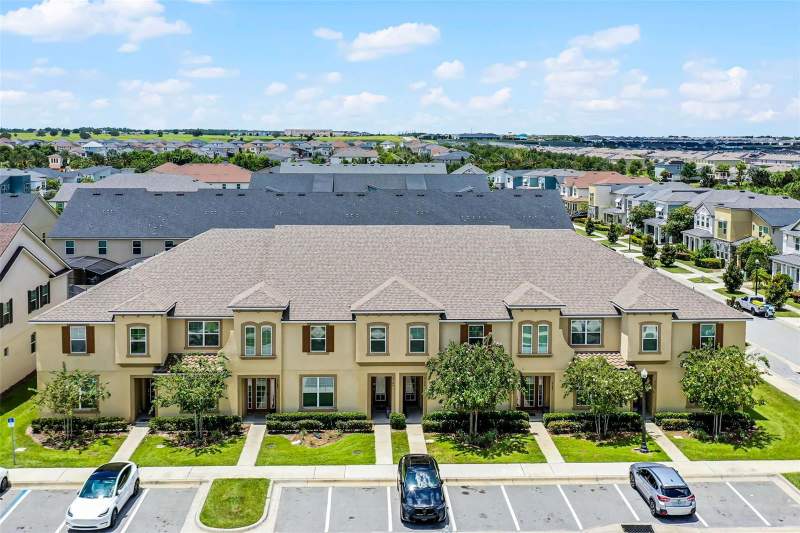 5 bedroom Townhouse at 2186 Fleming Mist Place, Solara Resort, Kissimmee — photo 2