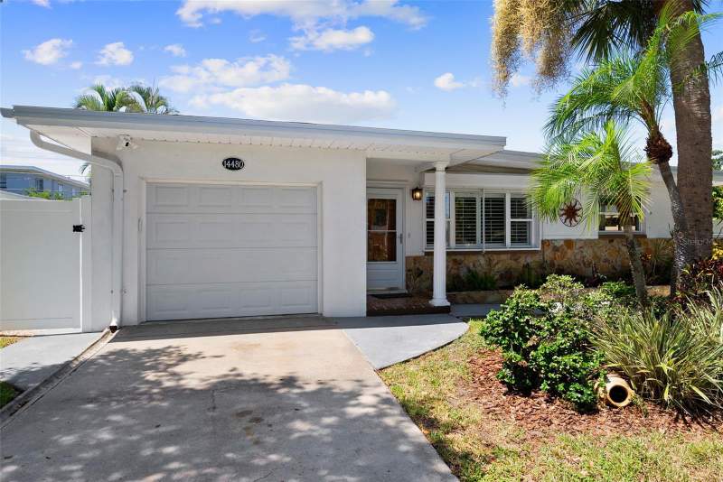 3 bedroom Single Family Residence at 14480 120TH AVENUE, YELLOW BANKS GROVE 3RD ADD, LARGO — photo 2