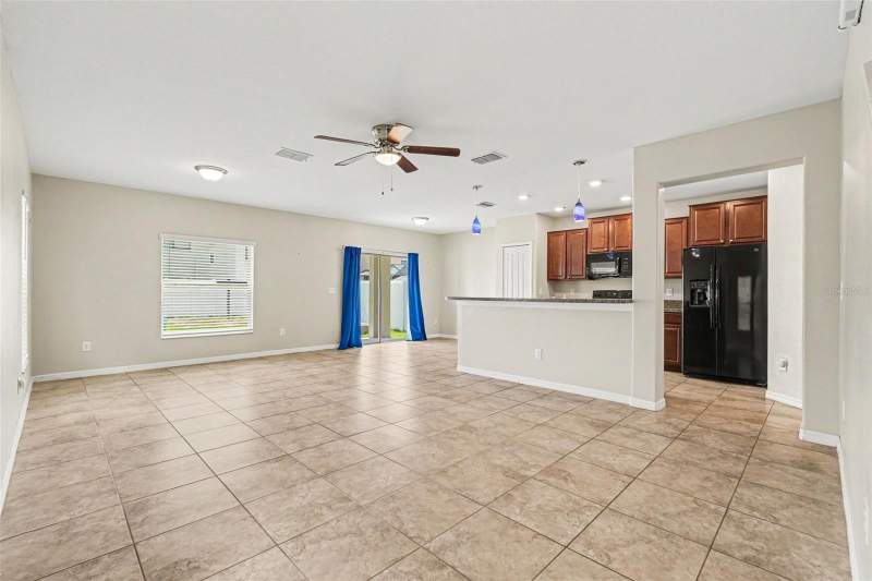 4 bedroom Single Family Residence at 7421 French Marigold Avenue, Touchstone Ph 1, Tampa — photo 4
