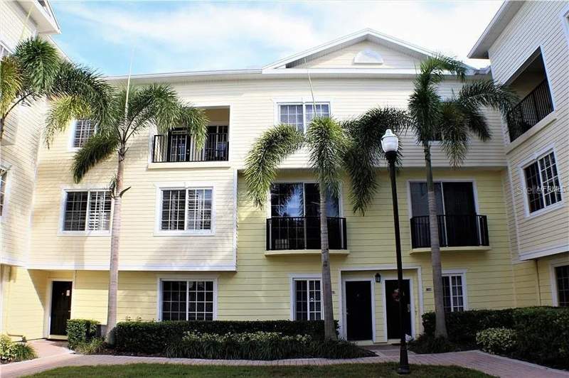 Arlington Park Condo