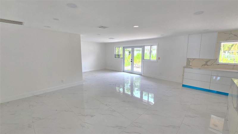 3 bedroom Single Family Residence at 3689 Liberty Square, Heritage Farms 1st Add, Fort Myers — photo 5