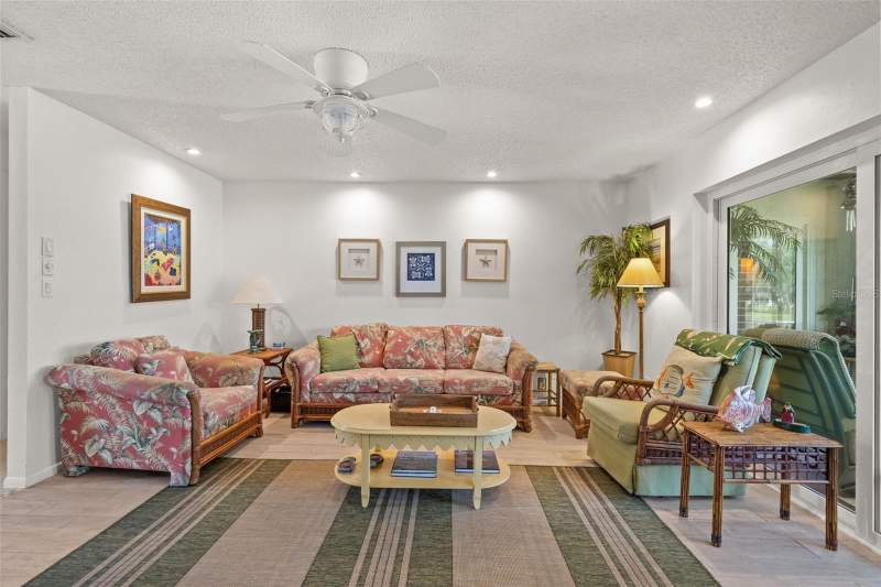 4 bedroom Single Family Residence at 140 Ashley Lane, East Lake Woodlands Cluster Homes, Oldsmar — photo 5