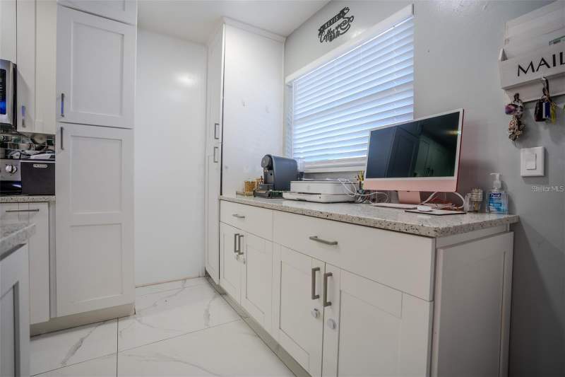 3 bedroom Single Family Residence at 6480 34th Terrace, Miles Pines, St Petersburg — photo 4