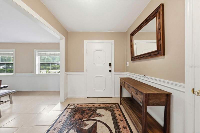 4 bedroom Single Family Residence at 112 E Gardenia Street, Howey Lake Shore Heights, Howey In The Hills — photo 4