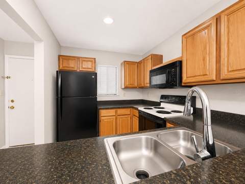 81 SE 16th Avenue #D101, Gainesville FL - photo 10 of 29