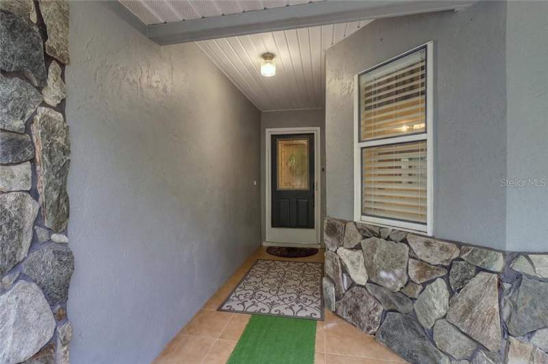 2 bedroom Single Family Residence at 2180 W Learwood Place, Beverly Hills, Beverly Hills — photo 2