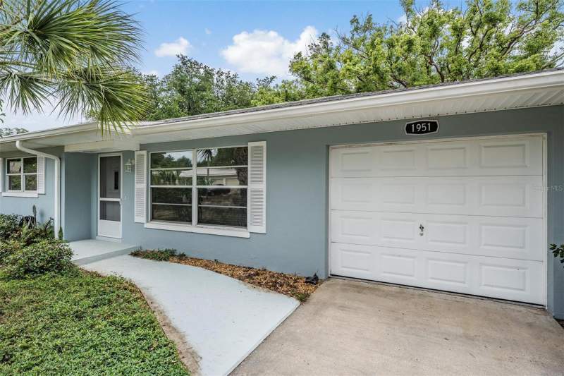 3 bedroom Single Family Residence at 1951 JEFFORDS STREET, FAIR OAKS 1ST ADD, CLEARWATER — photo 2