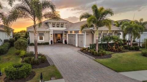 8254 Pavia Way, pool for sale in Lakewood Ranch