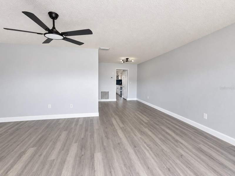 1 bedroom Condominium at 5925 Terrace Park Dr N #209, Terrace Park Of Five Towns, St Petersburg — photo 2