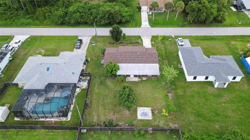 3 bedroom Single Family Residence at 2678 Rock Creek Drive, Port Charlotte Sec 023, Port Charlotte — photo 4