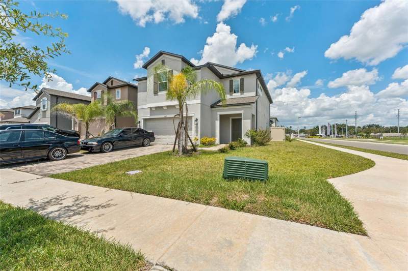 4 bedroom Single Family Residence at 3047 Adams Cross Drive, Cobblestone, Zephyrhills — photo 2
