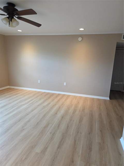 5800 Hollywood Boulevard #125, Sarasota FL - photo 6 of 6