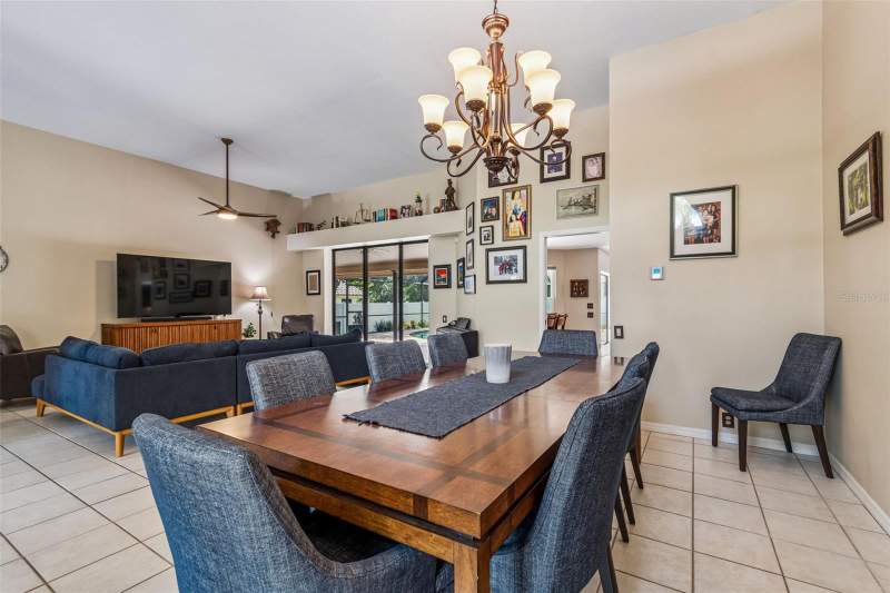 4 bedroom Single Family Residence at 2937 Hillcreek Circle, Countrypark, Clearwater — photo 4