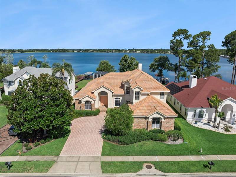 4 bedroom Single Family Residence at 1901 Edgewater Drive, The Country Club Of Mount Dora, Mount Dora — photo 3