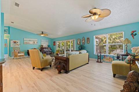 201 58th Avenue, St Petersburg FL - photo 11 of 46