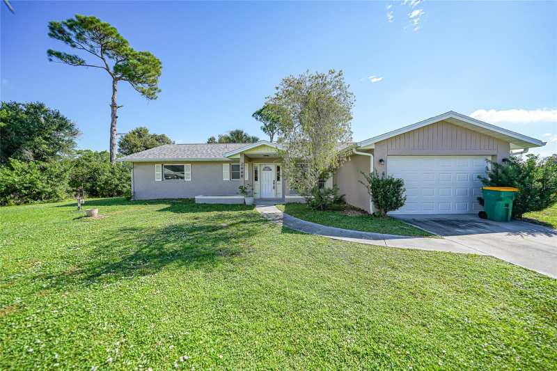 2 bedroom Single Family Residence at 2448 Staver Street, Port Charlotte Sec 020, Port Charlotte — photo 1