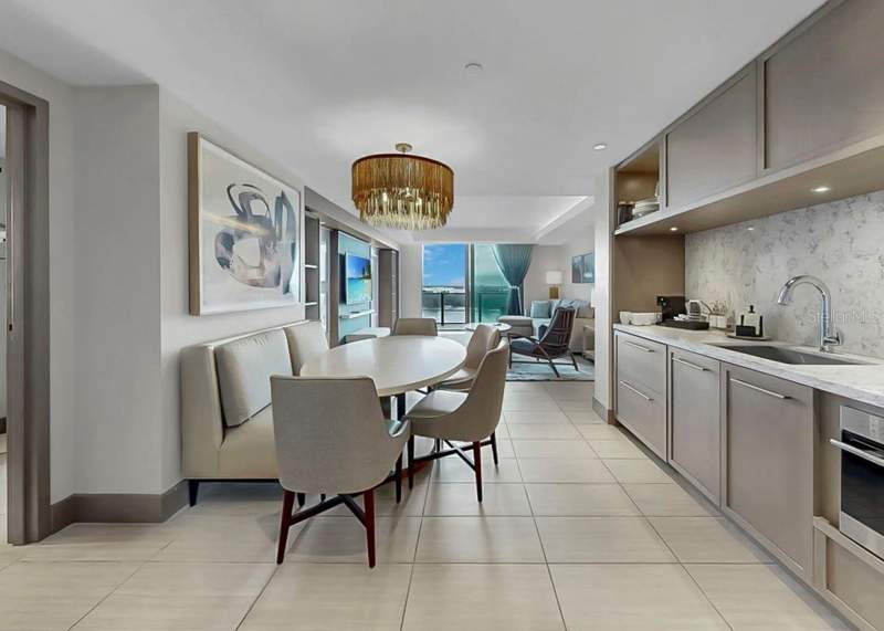 2 bedroom Condo - Hotel at 691 S Gulfview Boulevard #1410, Enchantment Clearwater Beach Hotel Condo, Clearwater Beach — photo 2