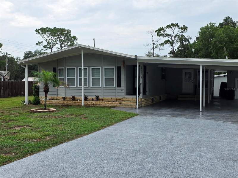 3 bedroom Manufactured Home at 37747 Silver Pines Avenue, Zephyrhills Colony Co, Zephyrhills — photo 2