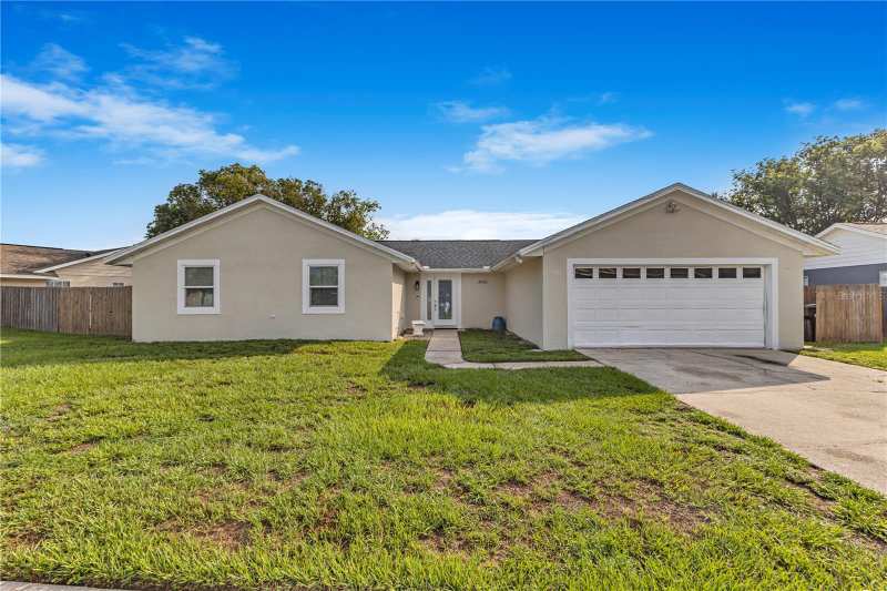4 bedroom Single Family Residence at 4901 Reginald Road, Chickasaw Oaks Ph 03, Orlando — photo 1