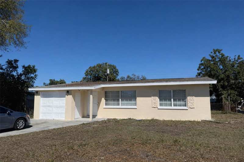 3 bedroom Single Family Residence at 4737 56th Avenue, Holdcroft Heights, St Petersburg — photo 1