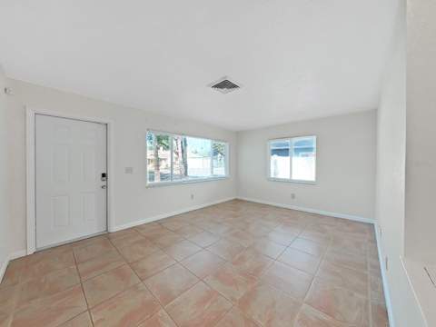 1750 Montana Avenue, St Petersburg FL - photo 7 of 48