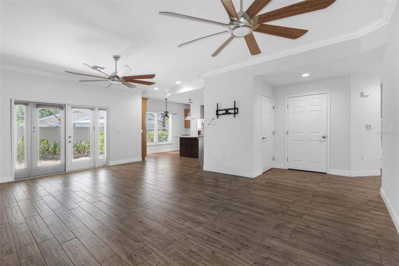 3 bedroom Townhouse at 763 Date Palm Lane, Villas At Date Palm, St Petersburg — photo 3
