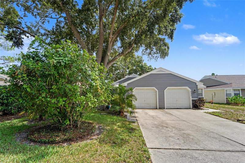 2 bedroom Villa at 3174 Phlox Drive, Cloverplace Condo, Palm Harbor — photo 2
