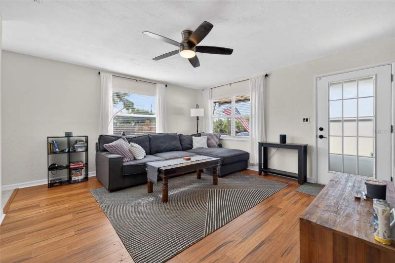 2 bedroom Single Family Residence at 3766 56th Avenue, McMillins Choice, St Petersburg — photo 4