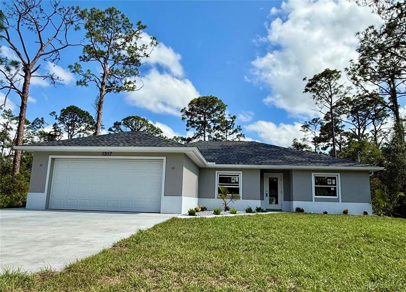 4 bedroom Single Family Residence at 1317 Biscayne Drive, Port Charlotte Sec 048, Port Charlotte — photo 3