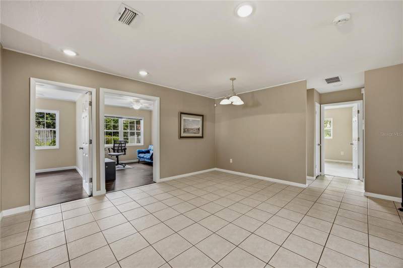 4 bedroom Single Family Residence at 4710 NW 23rd Avenue, Gainesville, Gainesville — photo 4