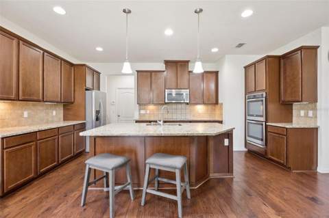 10555 Arbor View Boulevard, Orlando FL - photo 9 of 73