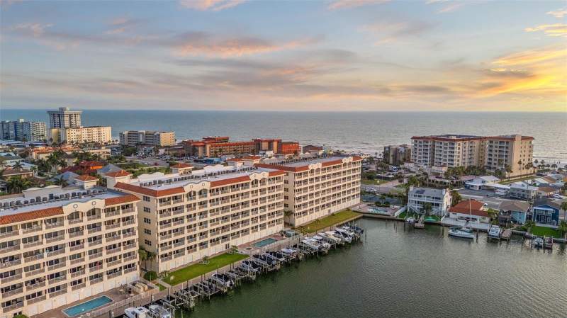 3 bedroom Condominium at 17717 Gulf Boulevard #604, Las Flores, Redington Shores — photo 3