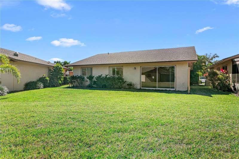 3 bedroom Villa at 6479 Royal Woods Drive, Royal Woods Ph 02, Fort Myers — photo 5