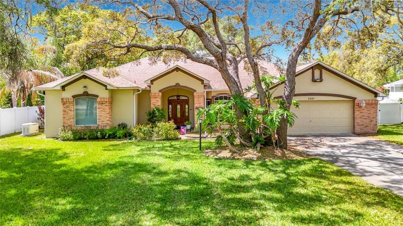 2087 BREEZY WAY
