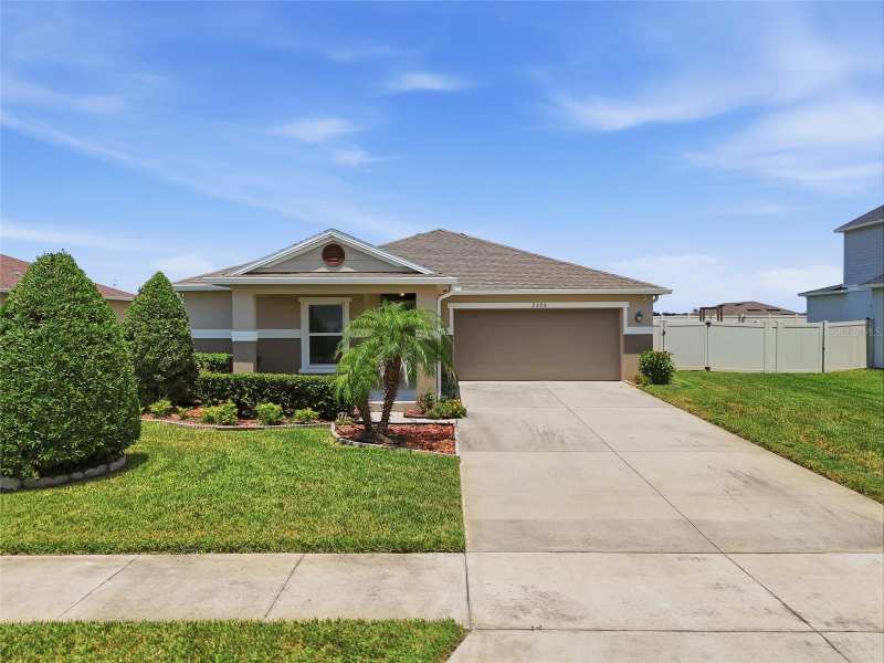 3 bedroom Single Family Residence at 2328 Carriage Pointe Loop, Carriage Hill, Apopka — photo 1