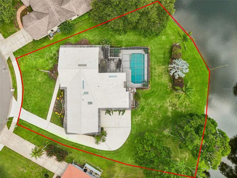 4 bedroom Single Family Residence at 2364 Violet Pl, Tarpon Woods Third Add, Palm Harbor — photo 3