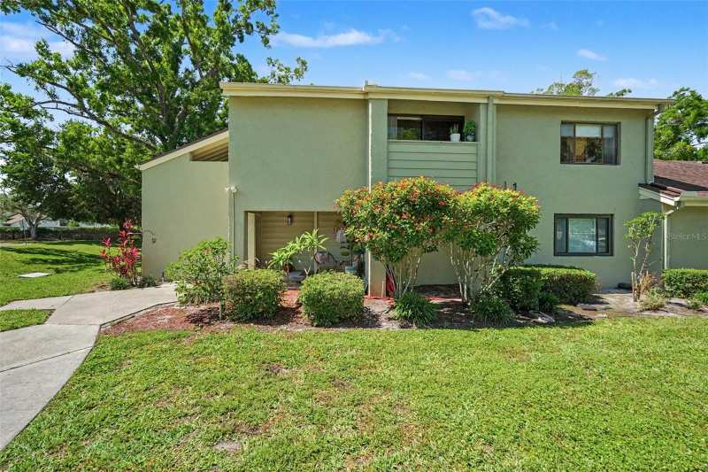 2 bedroom Condominium at 13507 Palmwood Lane #13507, Village Green Condo, Tampa — photo 1