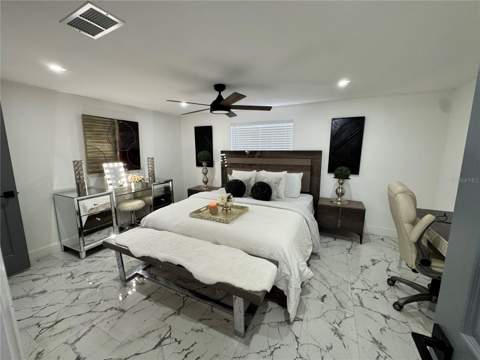 10114 Briarwick Court, Tampa FL - photo 17 of 42