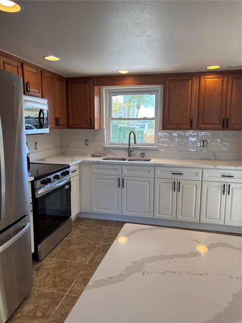 4725 Cove Circle #104, St Petersburg FL - photo 6 of 6