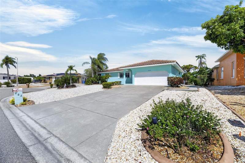 3 bedroom Single Family Residence at 923 Golf Island Drive, Apollo Beach Unit 06, Apollo Beach — photo 4