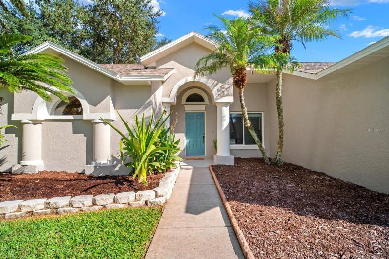 4 bedroom Single Family Residence at 3912 Appletree Drive, Bent Tree, Valrico — photo 2