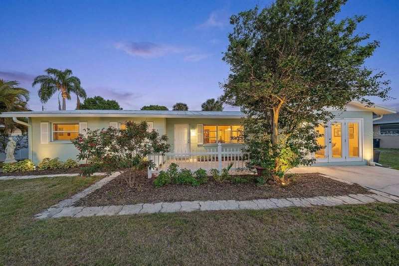 3 bedroom Single Family Residence at 2534 Waneta Drive, Phillippi Gardens 06, Sarasota — photo 1