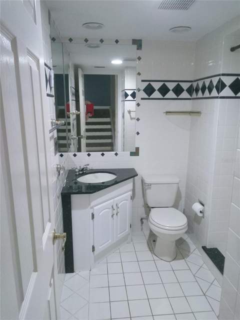 4209 Fogcutter Court #4209, Tampa FL - photo 7 of 24